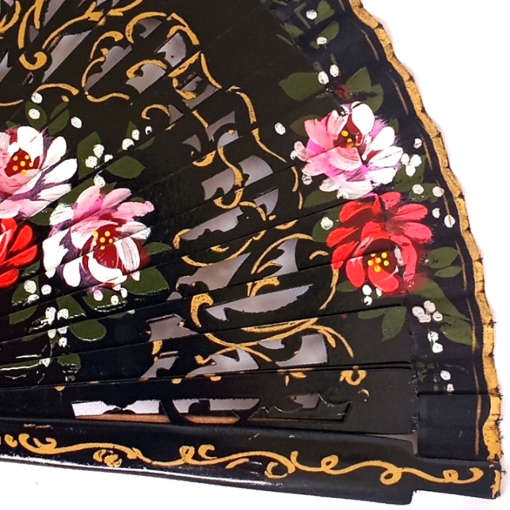 Hand Painted Fan - Picture 2 of 4